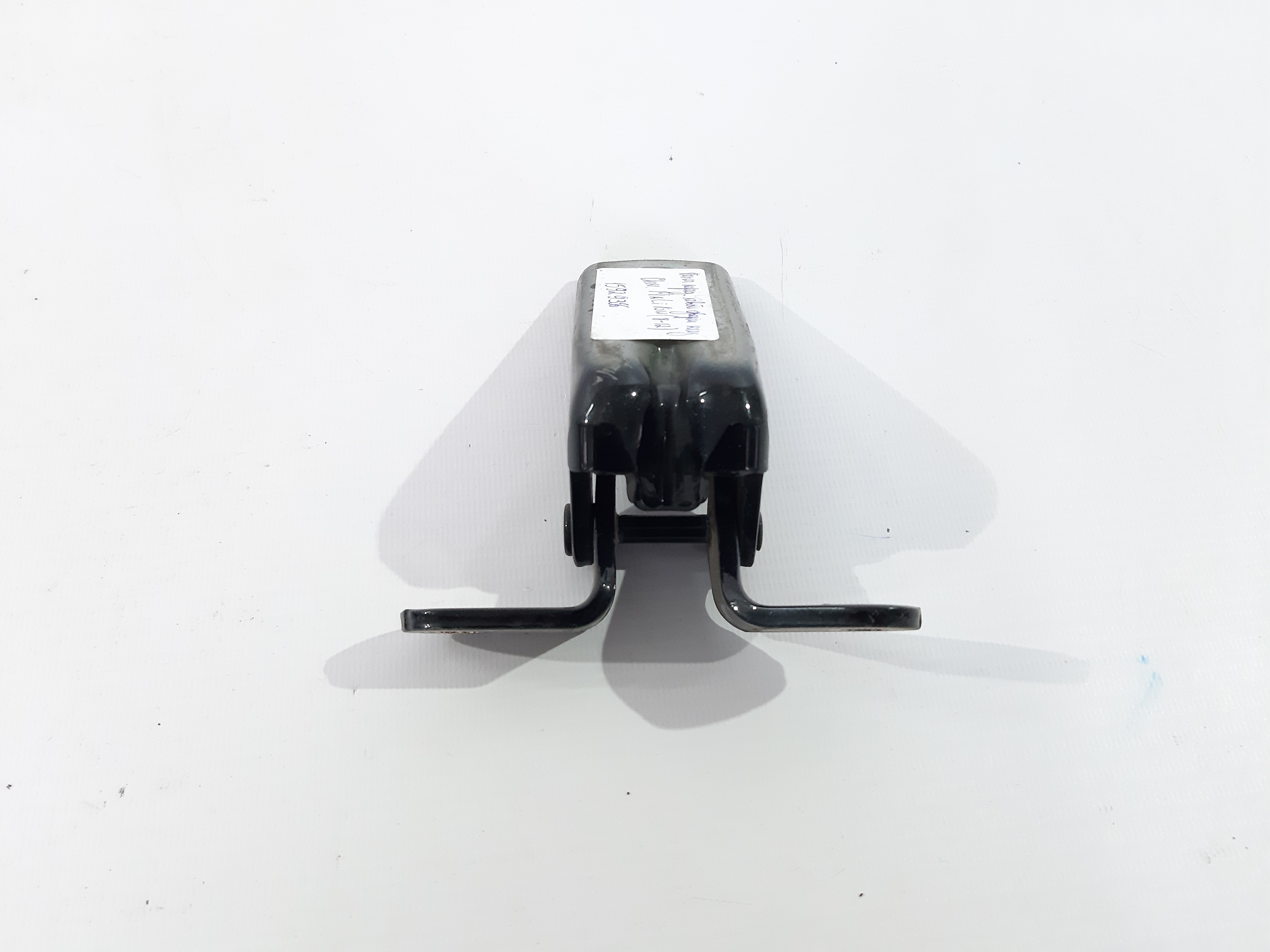 Malibu Петля нижняя двери передней левой Chevrolet Malibu 2008-2012 15929356 Chevrolet Malibu 2