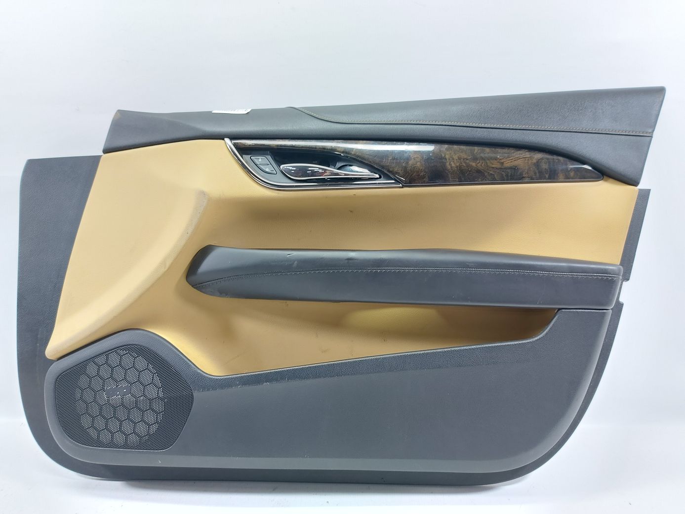 Regal Карта двери передней правой (черн-беж, кожа) Buick Regal 2013-2014 22995681 Buick Regal 1