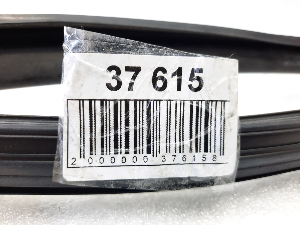 Sonata Напрямна гумка скла дверей задньої лівої Hyundai Sonata 2011-2015 835303Q000 Hyundai Sonata 9