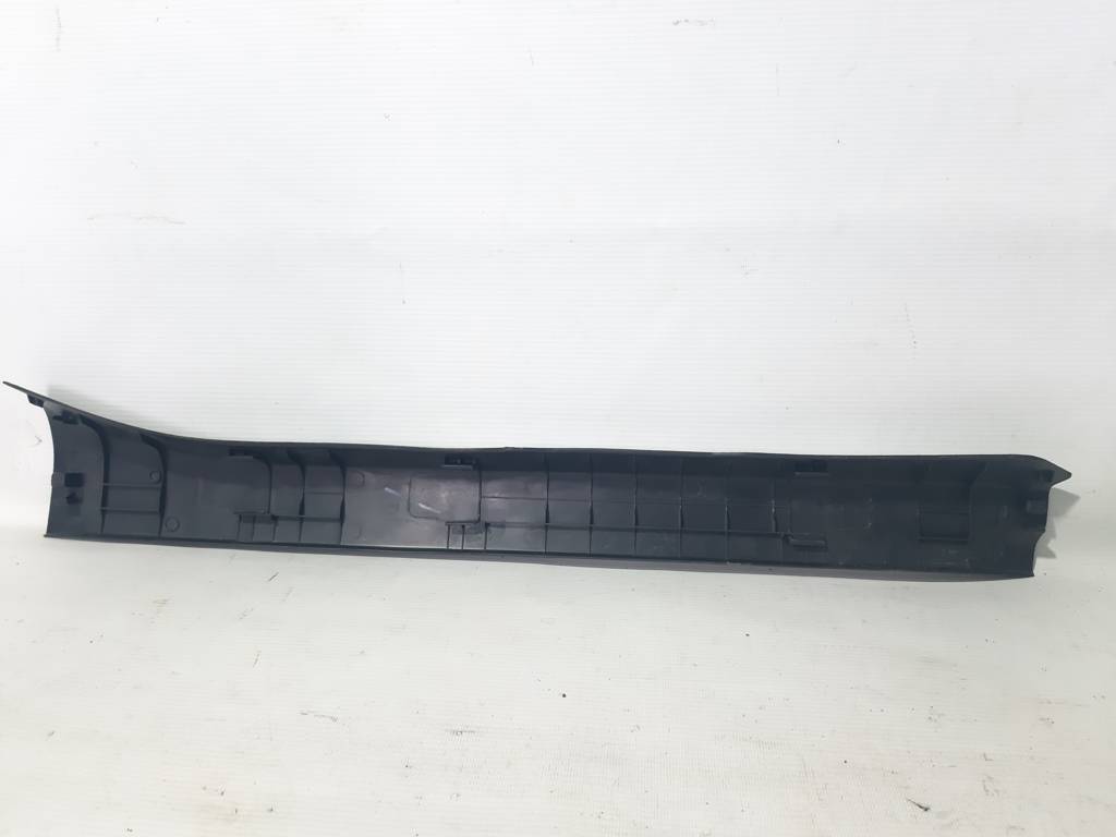 Sentra Обшивка порога переднего правая Nissan Sentra 2013-2019 769B43SG0A Nissan Sentra 9