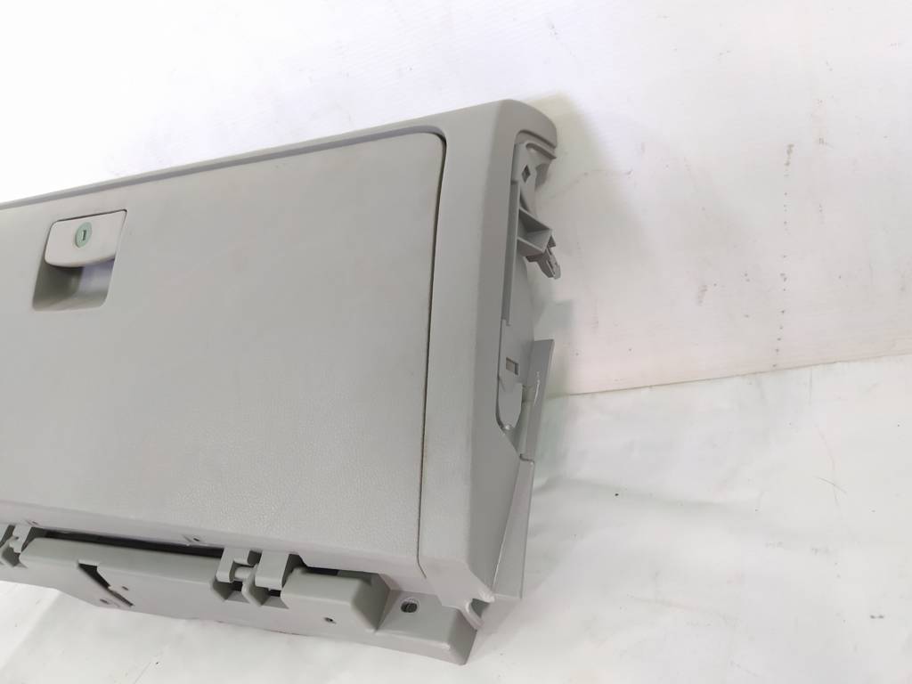 Forester Бардачок Subaru Forester 2013-2018 66121FJ040VH Subaru Forester 4