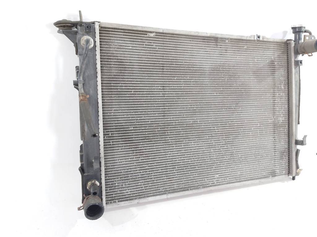 Santa fe Радіатор охолодження Hyundai Santa Fe 2010-2012 253101U200 Hyundai Santa Fe 5