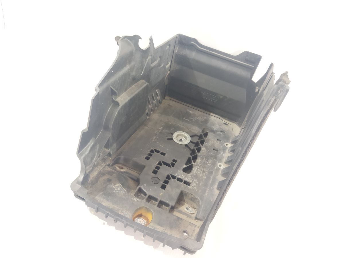 S60 Подиум АКБ Volvo S60 2012-2016 31299867 Volvo S60 2