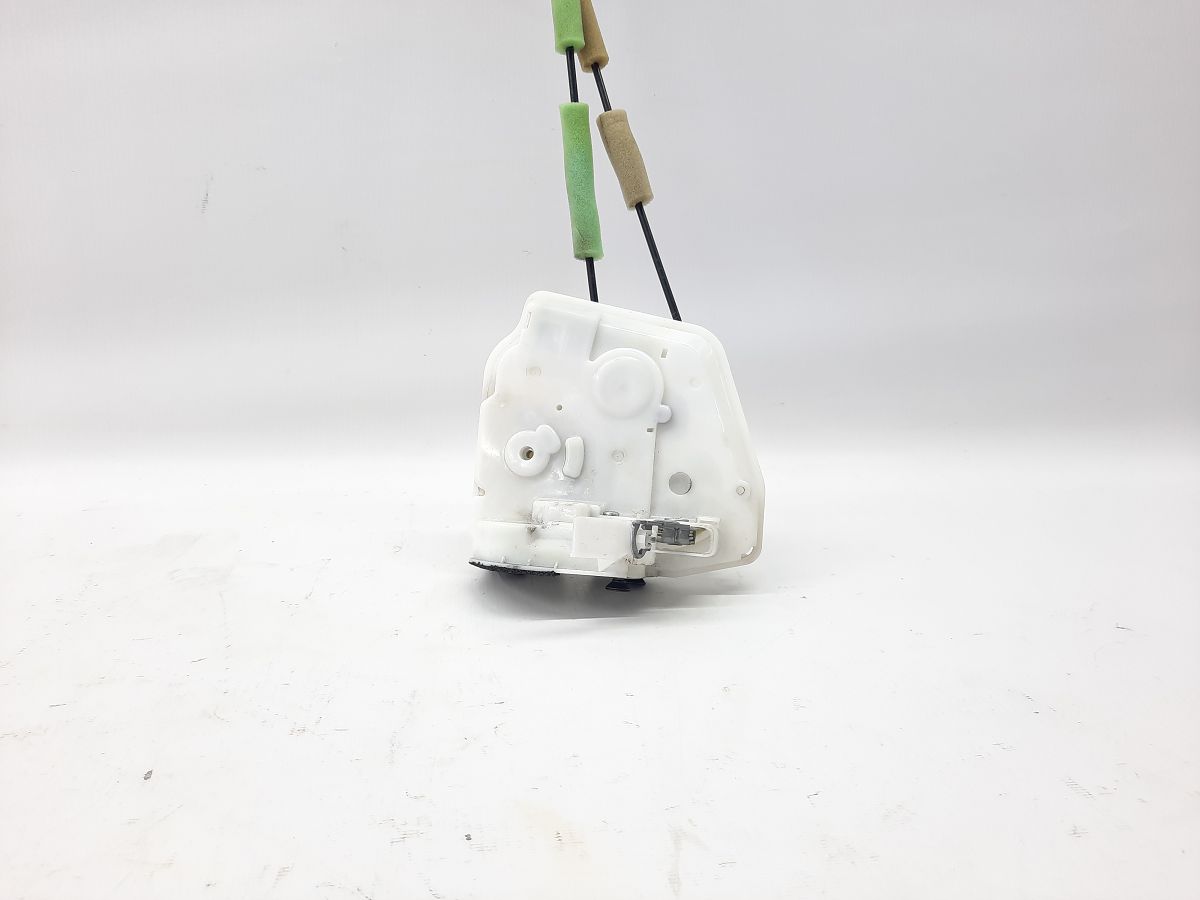 3 Замок дверей задньої правої Mazda 3 2014-2018 BHP272310B Mazda 3 3 3 Замок дверей задньої правої Mazda 3 2014-2018 BHP272310B Mazda 3 3