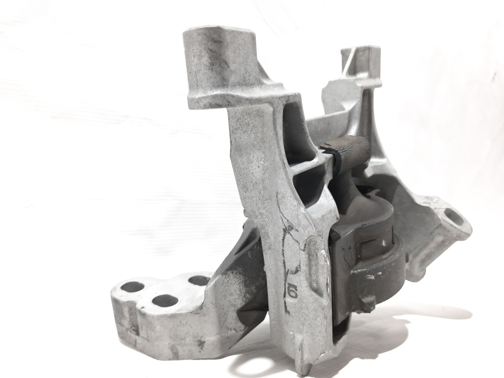 3 Подушка двигуна Mazda 3 2014-2018 GHR939060A Mazda 3 12