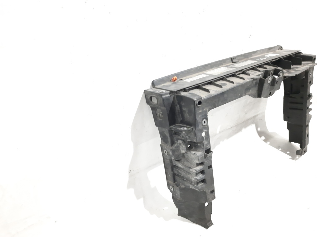 Passat s ТБ радіатора (зламаний) Volkswagen Passat S 2012-2015 561805588B9B9 Volkswagen Passat S 2