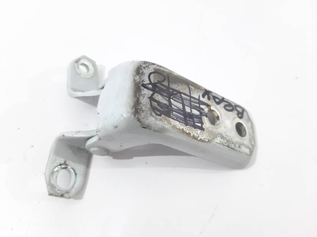 Kizashi Петля дверей передньої лівої верхня/нижня Suzuki Kizashi 2006-2013 6932065J00 Suzuki Kizashi 5