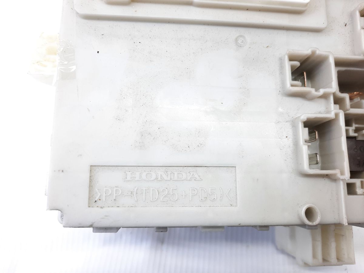 Insight Блок предохранителей салона Honda Insight 2010 38200TM8A21 Honda Insight 6 Insight Блок предохранителей салона Honda Insight 2010 38200TM8A21 Honda Insight 6