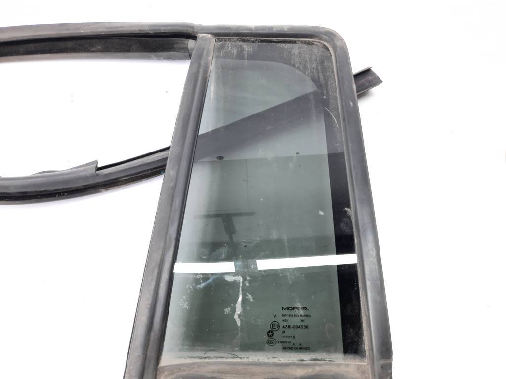 Patriot Стекло (форточка) двери задней левой Jeep Patriot 2007-2017 5067773AD Jeep Patriot 16