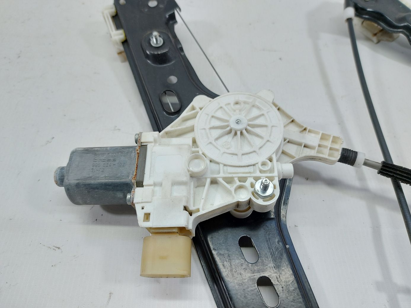 328i xdrive Склопідйомник дверей передньої лівої BMW 328i xDrive 2007-2012 51337140587 BMW 328i xDrive 5