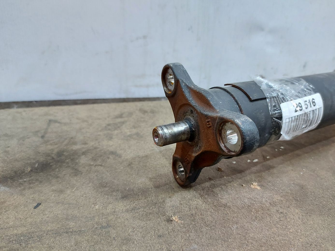 5 series Карданный вал BMW 5 series 2011 26107563126 BMW 5 series 3 5 series Карданный вал BMW 5 series 2011 26107563126 BMW 5 series 3