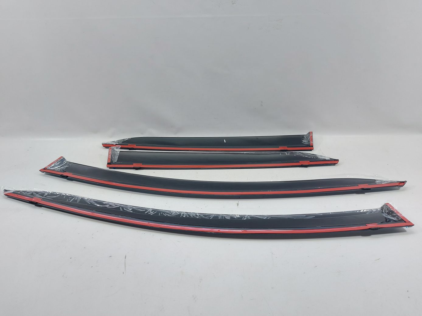 Вітровики бокового скла Дефлектори вікон Volkswagen dflc00001 Volkswagen ID.4X 2 Вітровики бокового скла Дефлектори вікон Volkswagen dflc00001 Volkswagen ID.4X 2