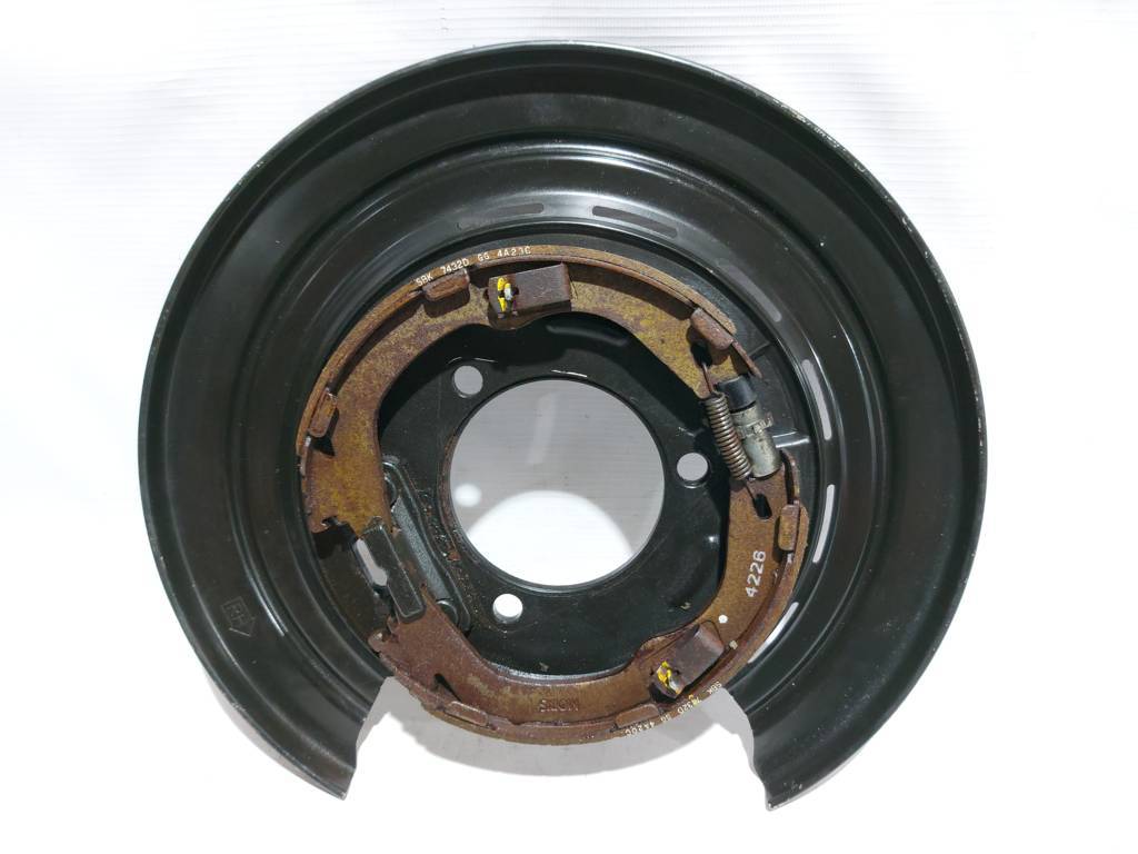 Ats Пильовик гальмівного диска переднього правого Cadillac ATS 2013-2019 23316747 Cadillac ATS 12 Ats Пильовик гальмівного диска переднього правого Cadillac ATS 2013-2019 23316747 Cadillac ATS 12