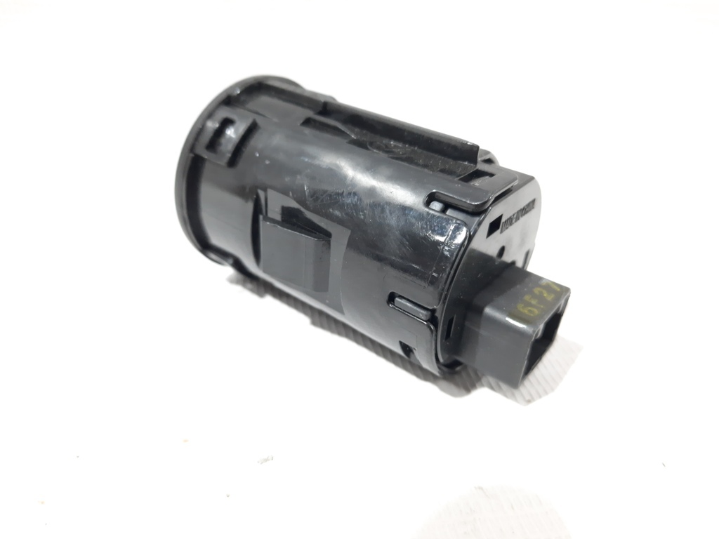 3 Кнопка старт-стоп Mazda 3 2014-2019 BJS7663S0 Mazda 3 2