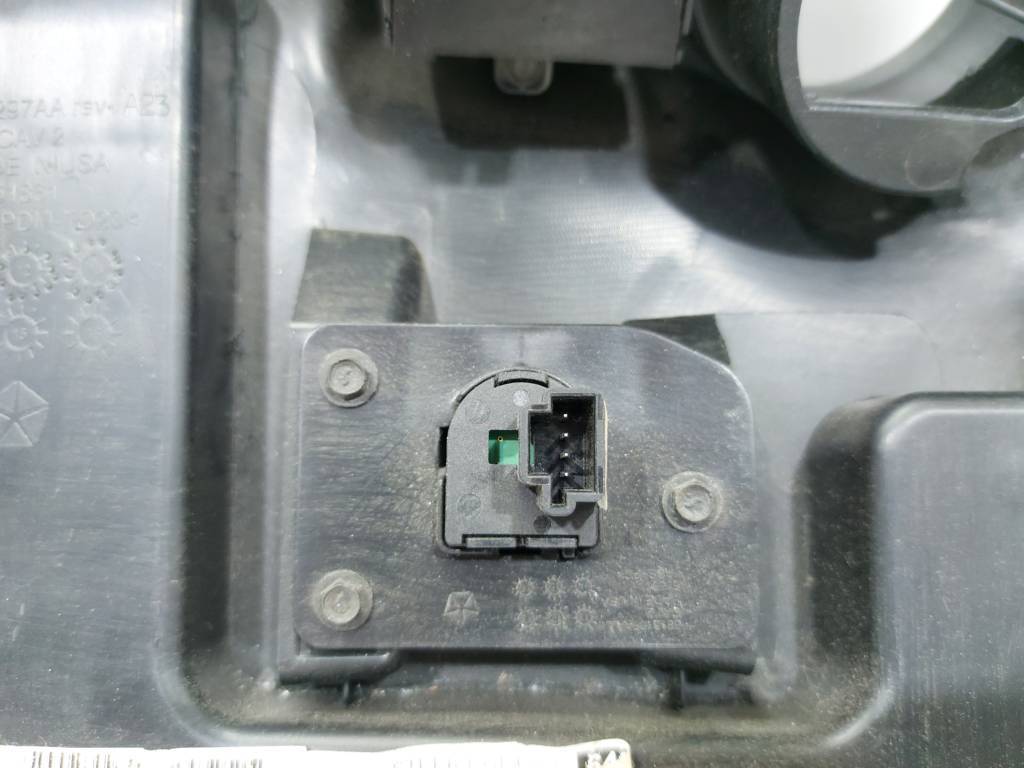 Dart Накладка торпеды под руль Dodge Dart 2013-2019 5RX03DX9AA Dodge Dart 22