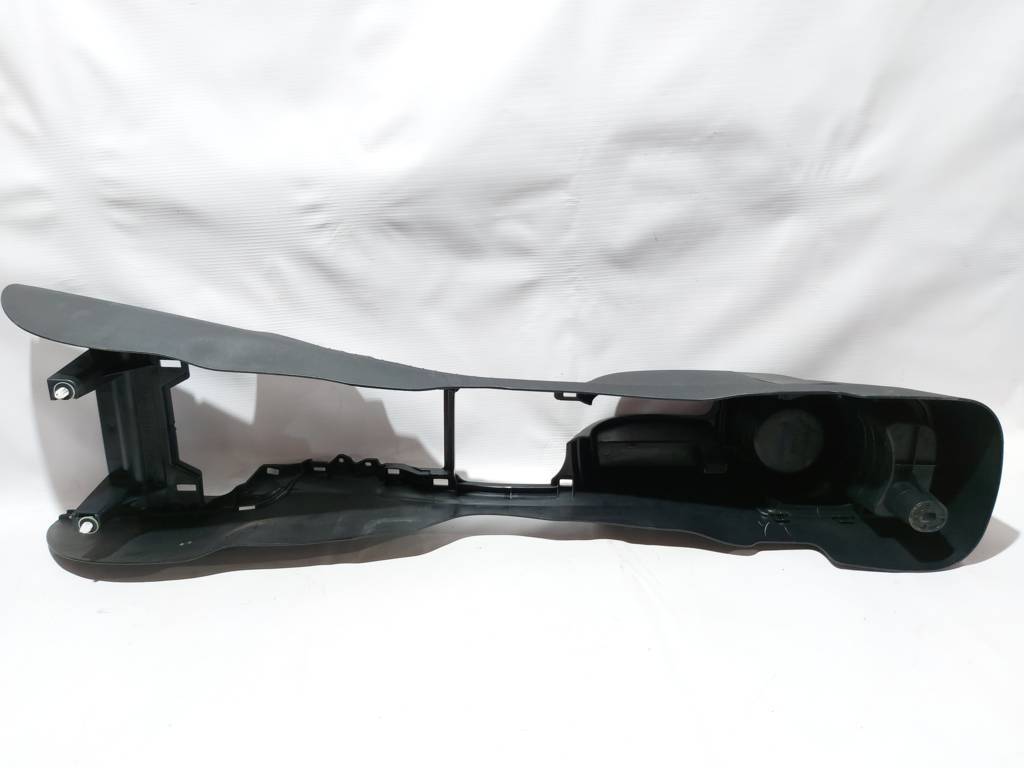 Prius c Консоль центральна Toyota Prius C 2012-2019 5891152211C0 Toyota Prius C 4