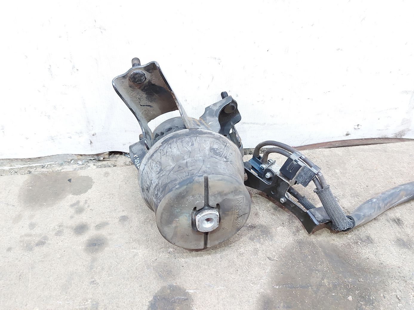 Sienna Подушка двигуна передня Toyota Sienna 2011-2016 123600P110 Toyota Sienna 3