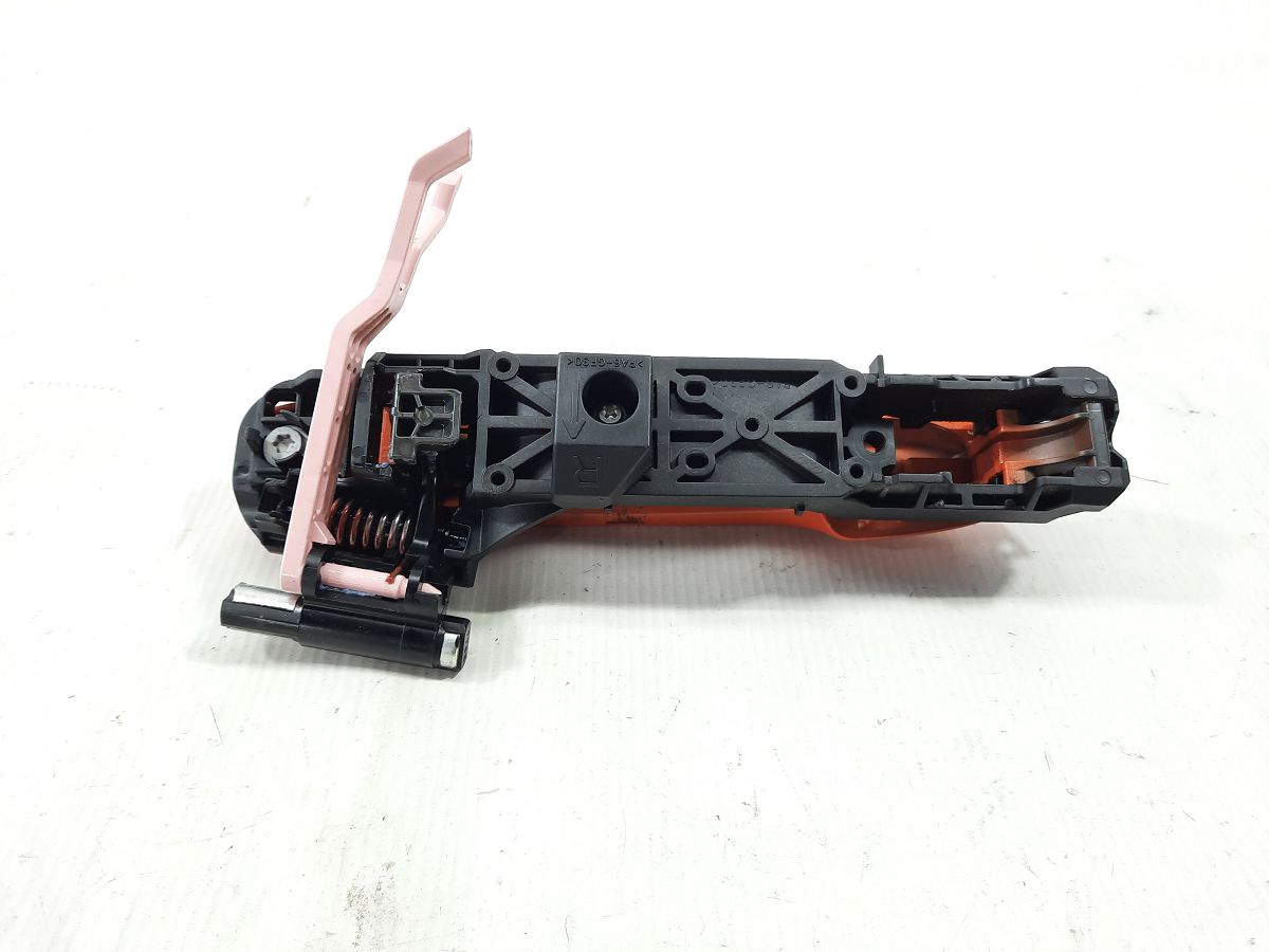 Prius Ручка дверей задньої правої зовнішня Toyota Prius 2012-2015 6921152100E7 Toyota Prius 3