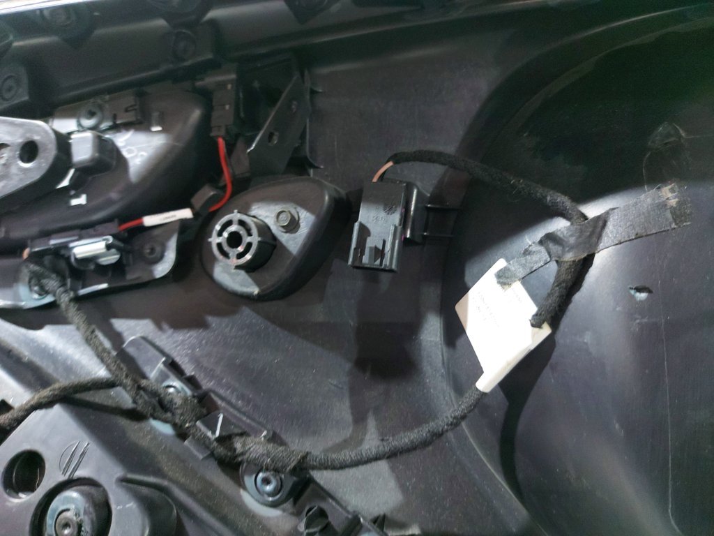 Dart Карта двери передней правой Dodge Dart 2013-2015 5MY521X9AC Dodge Dart 9