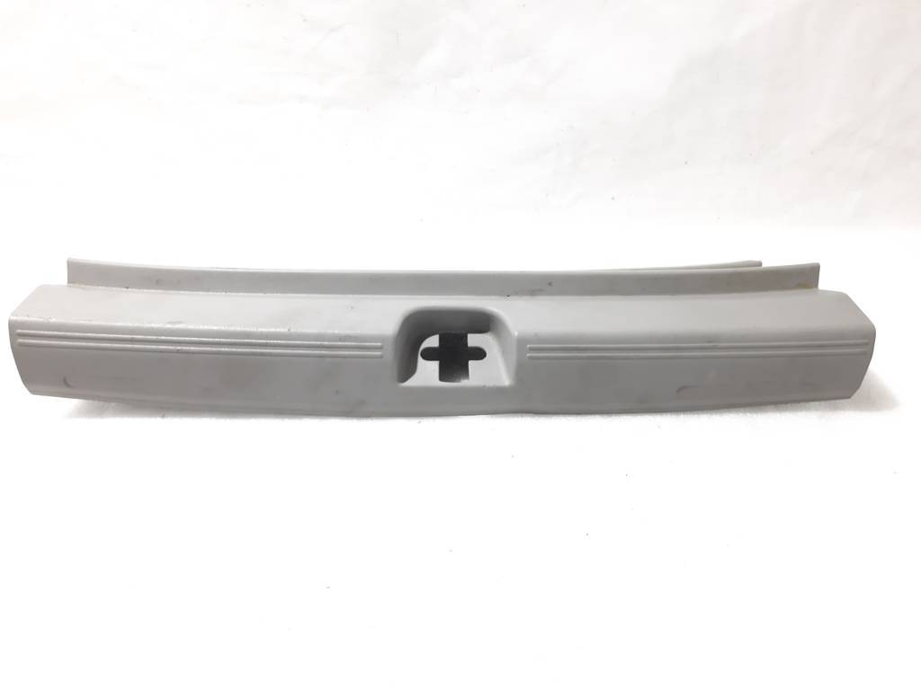 Insight Накладка задньої панелі багажного відділення Honda Insight 2010-2014 84640TM8A01ZA Honda Insight 13