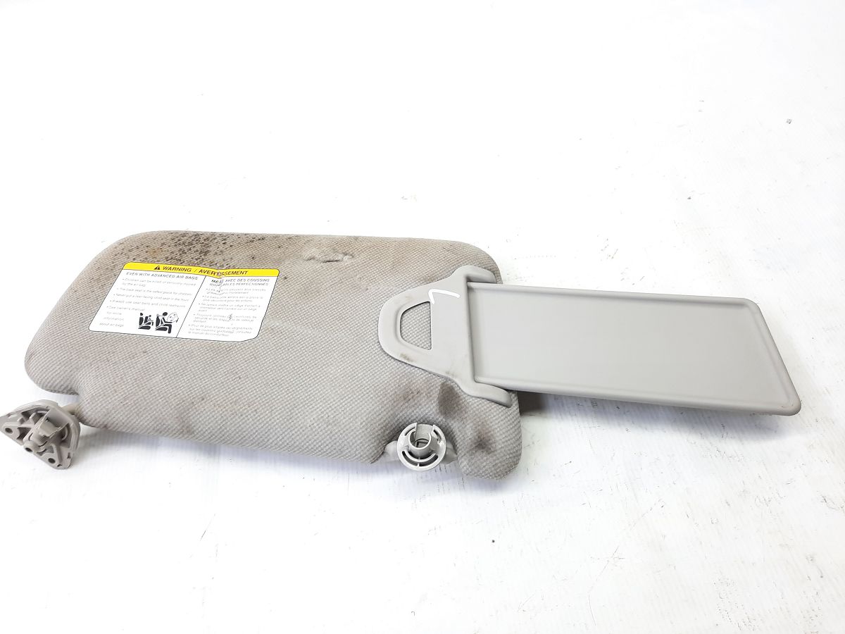Sentra Козирок сонцезахисний водія Nissan Sentra 2013-2017 964013SG7A Nissan Sentra 4