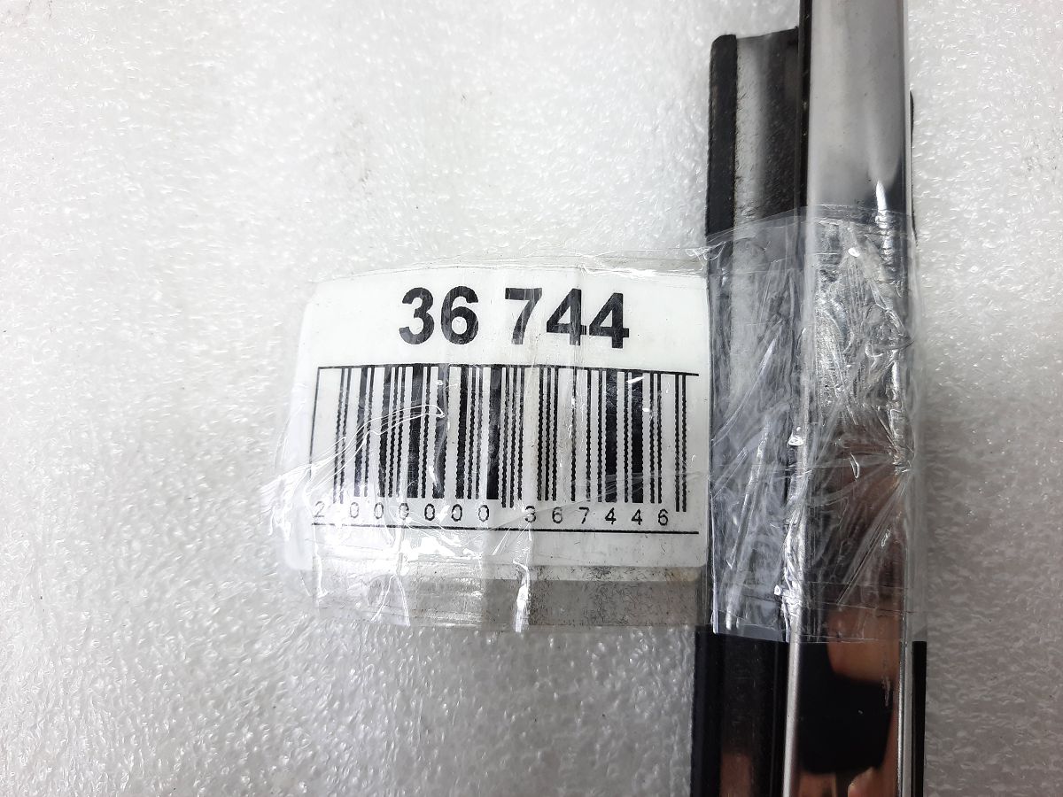 Accord Ущільнювальна гумка зовнішнього скла двері передньої правої Honda Accord 2008-2012 72410TA0A02 Honda Accord 4