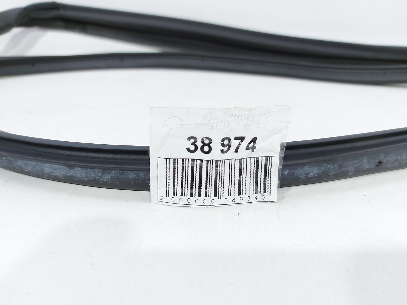Camry Ущільнювальна гумка дверей задньої правої Toyota Camry 2015-2017 6787106150 Toyota Camry 4