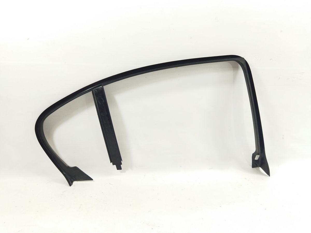 328i xdrive Накладка арки дверей задньої правої BMW 328i xDrive 2009-2011 51347060222 BMW 328i xDrive 4