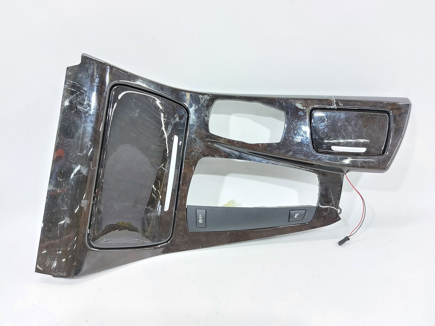 5 series Накладка центральної консолі (під селектор АКПП) BMW 5 series 2011-2016 51169206850 BMW 5 series 4 5 series Накладка центральної консолі (під селектор АКПП) BMW 5 series 2011-2016 51169206850 BMW 5 series 4