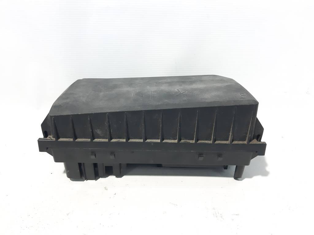 Volt Блок запобіжників відсіку моторного Chevrolet Volt 2014-2015 22870069 Chevrolet Volt 8