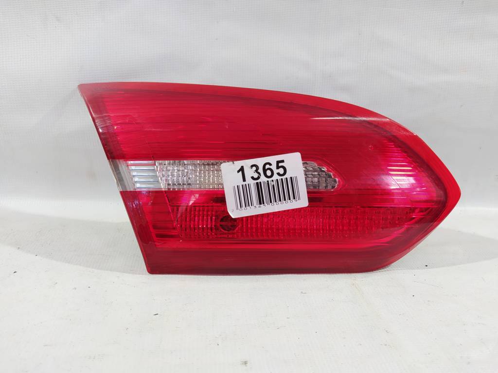 Товары с дефектами Фонарь крышки багажника левый (дефект) Ford Focus sedan `2015-2018 F1EZ13405A Ford Focus sedan 10