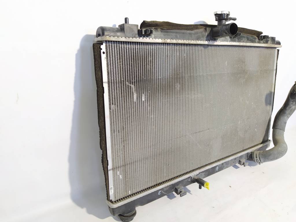 Camry Радіатор охолодження Toyota Camry 2015-2017 16410AZ003 Toyota Camry 5