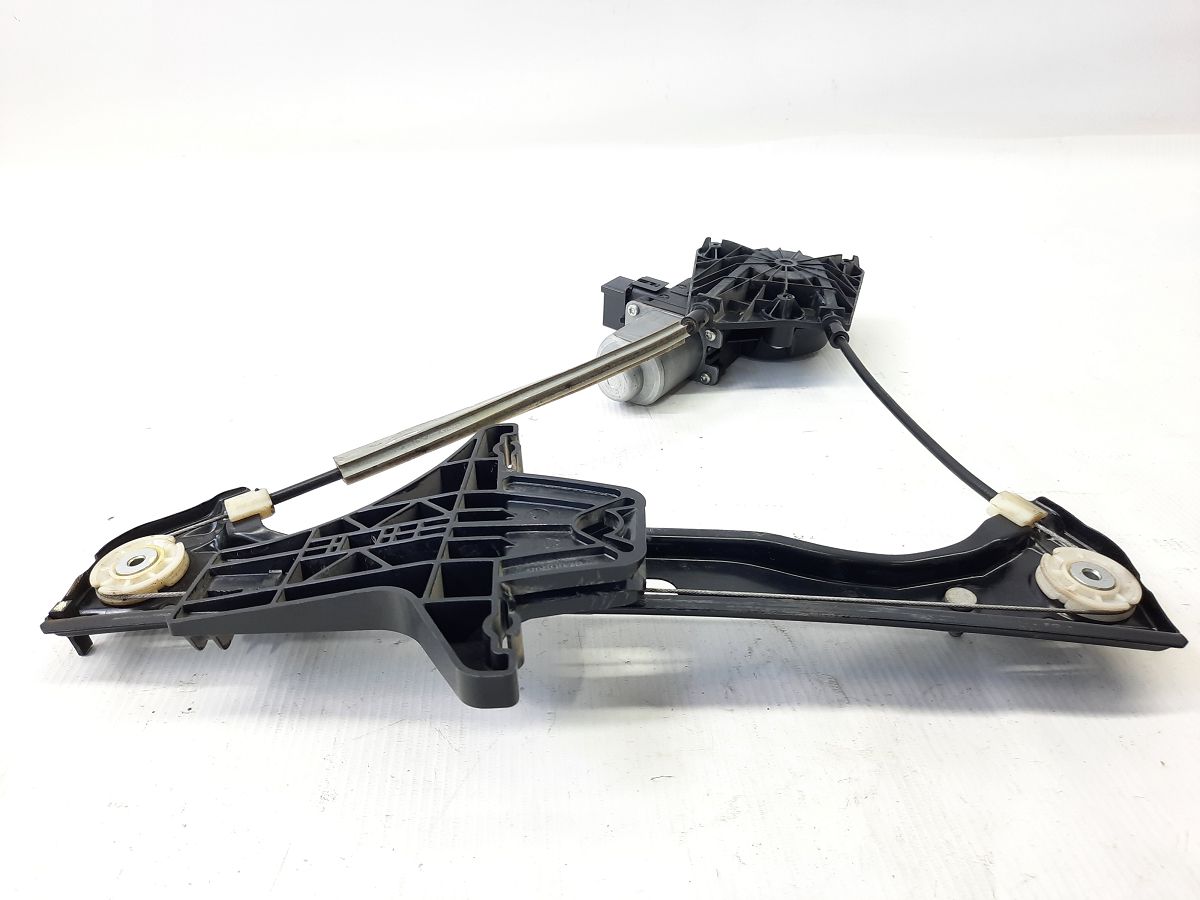 Passat s Стеклоподъёмник двери задней левой Volkswagen Passat S 2012-2020 561839461F Volkswagen Passat S 5