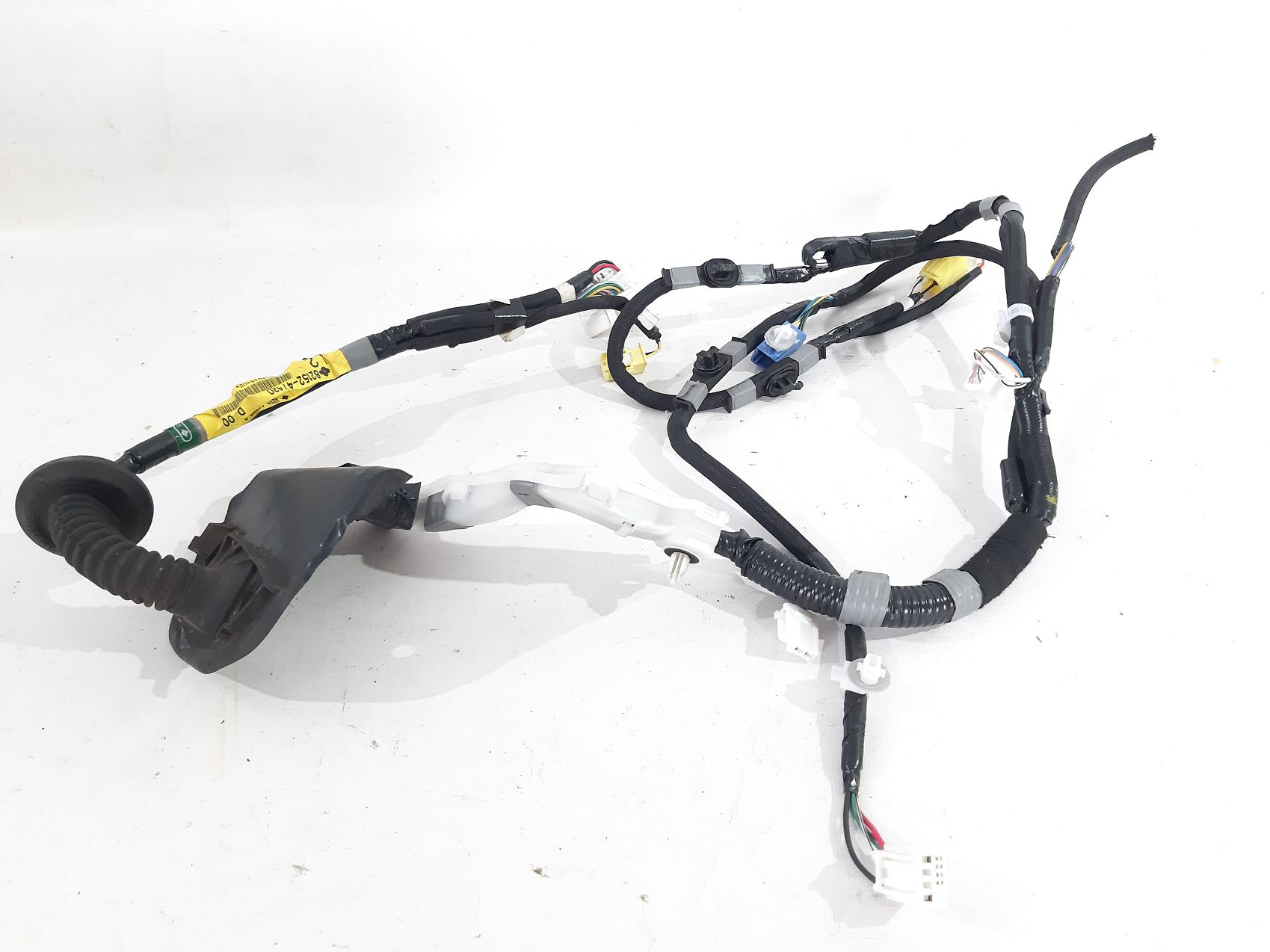 Prius v Проводка дверей передньої лівої Toyota Prius V 2010-2013 8215247420 Toyota Prius V 2