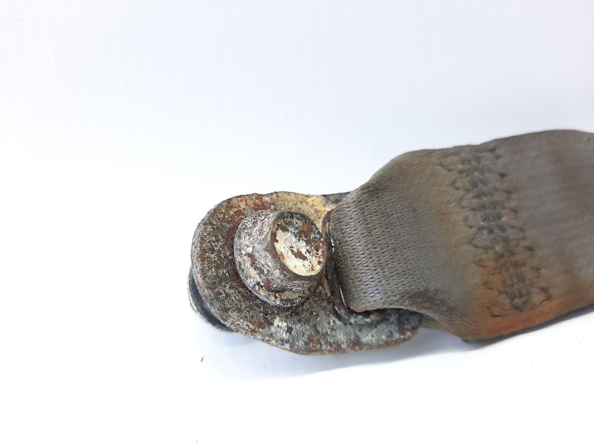 Insight Замок ремня безопастности заднего ряда сидений лев/прав Honda Insight 2010-2014 04823TM8A00ZB Honda Insight 13