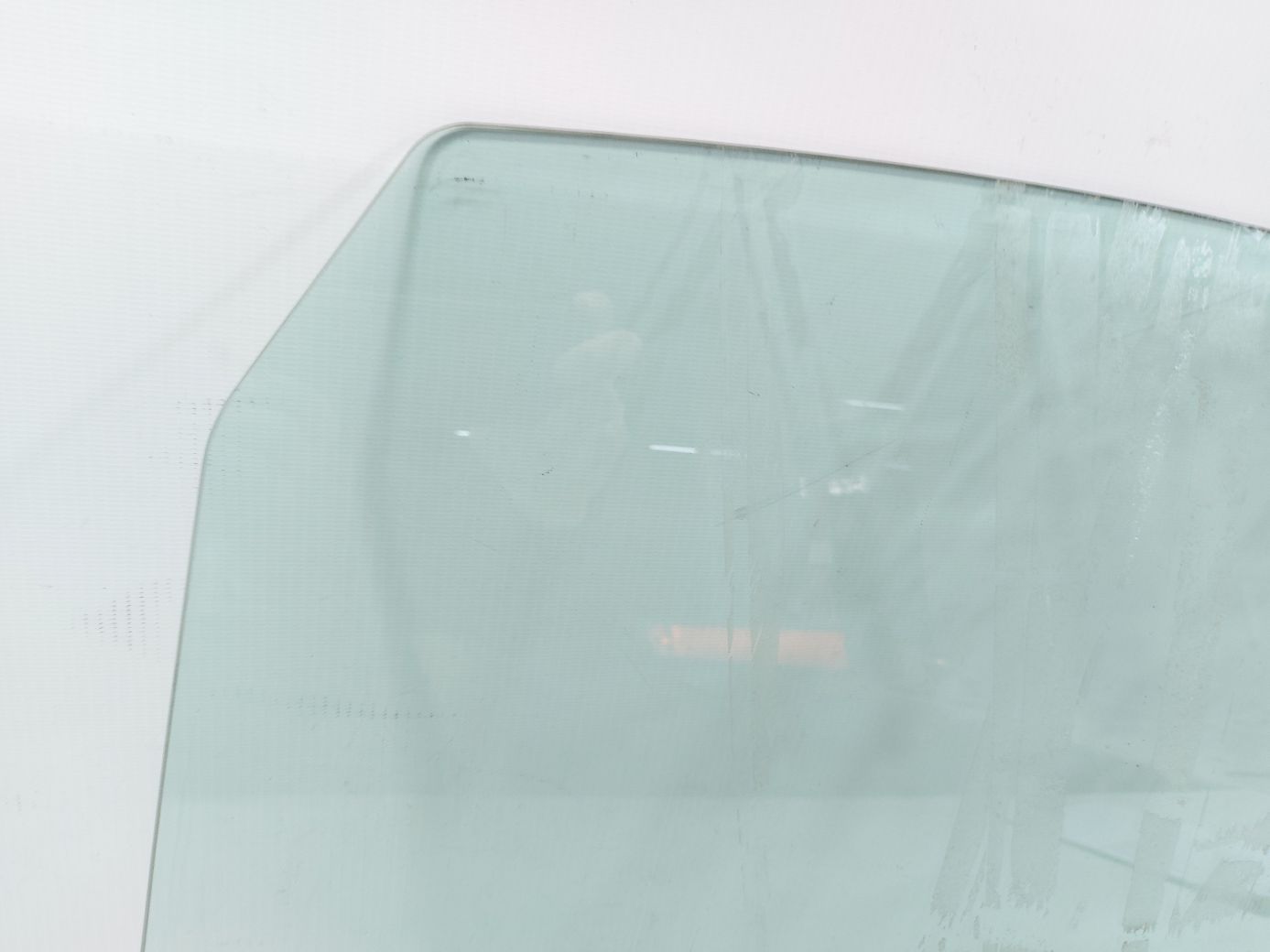 Dart Скло дверей задньої правої Dodge Dart 2013-2016 68082404AB Dodge Dart 5