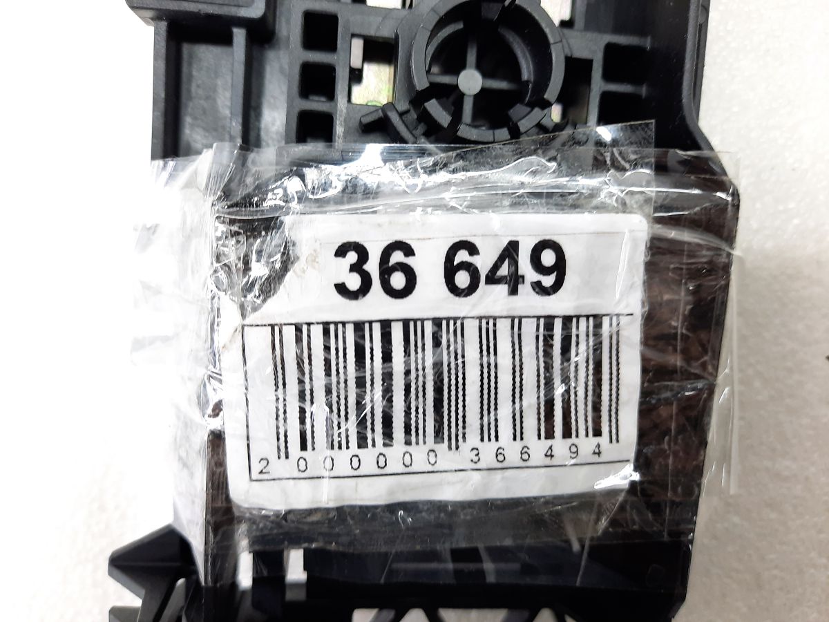 500 l Кронштейн ручки двери задней левой внешняя Fiat 500L 2014-2020 68260375AA Fiat 500L 6