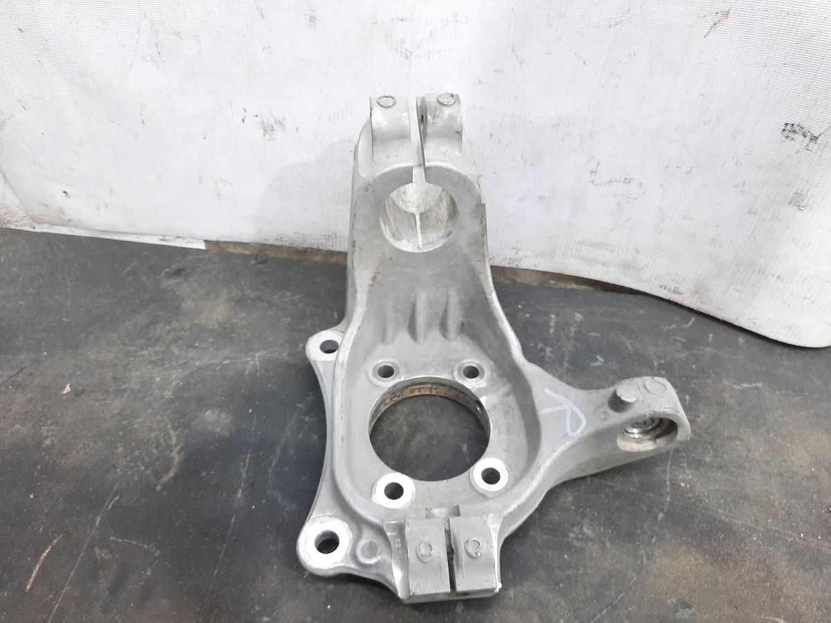 Dart Поворотний кулак передній правий Dodge Dart 2013-2019 68080585AD Dodge Dart 9