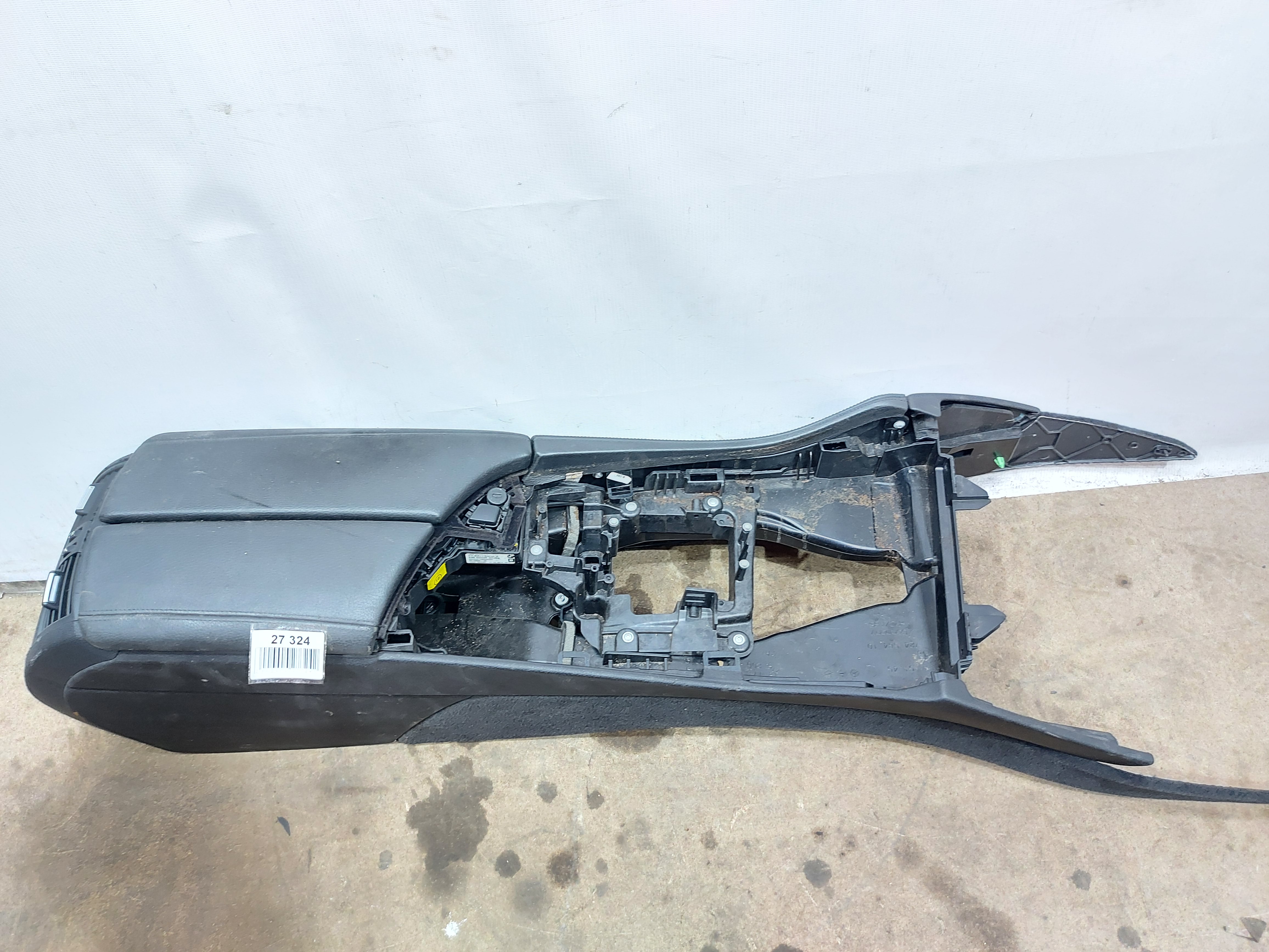 5 series Консоль центральна BMW 5 series 2011 51169216814 BMW 5 series 2 5 series Консоль центральна BMW 5 series 2011 51169216814 BMW 5 series 2