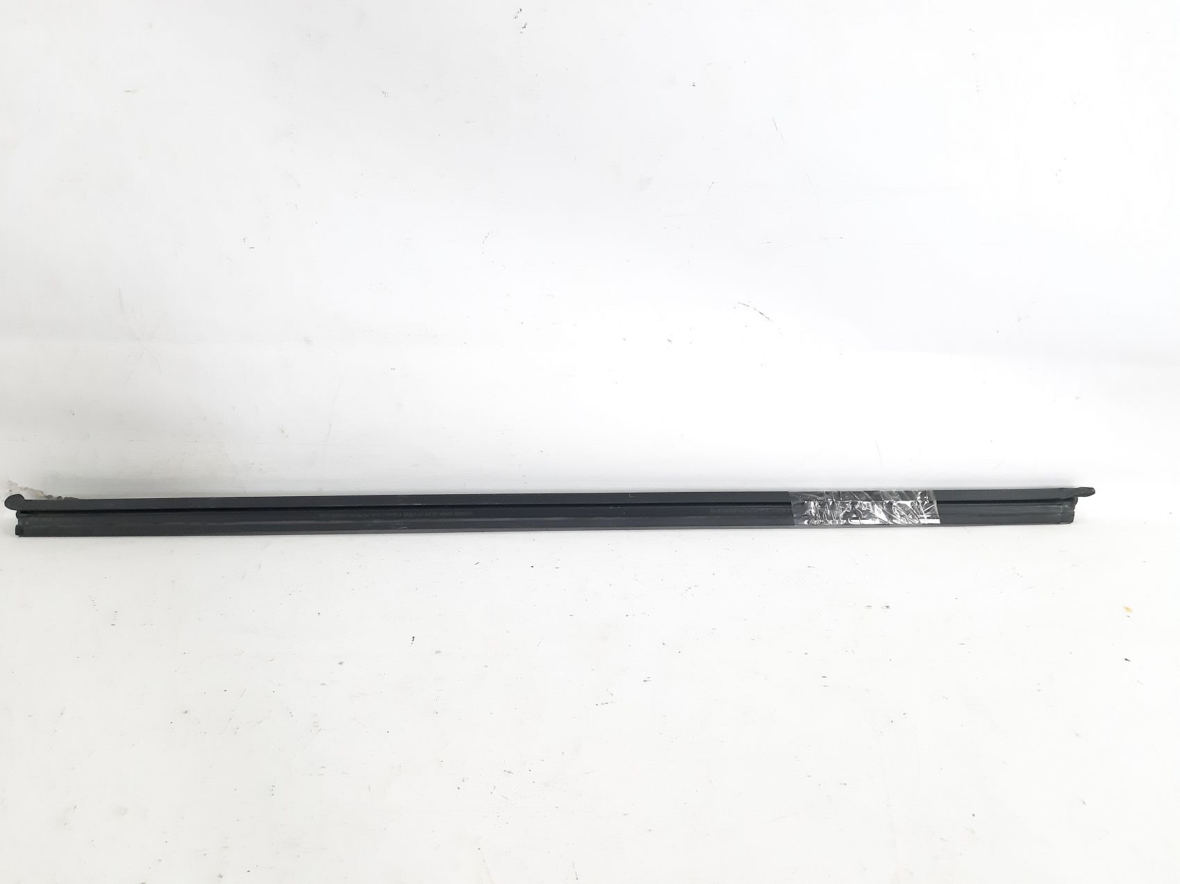 Golf Уплотнитель стекла двери передней правой внутренний Volkswagen Golf 2010-2014 5K4837480B5AP Volkswagen Golf 5 Golf Уплотнитель стекла двери передней правой внутренний Volkswagen Golf 2010-2014 5K4837480B5AP Volkswagen Golf 5