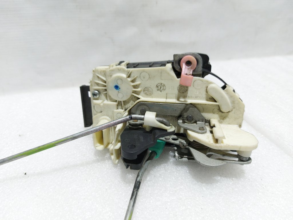 Compass Замок двери задней левой Jeep Compass 2007-2010 4589651AE Jeep Compass 2