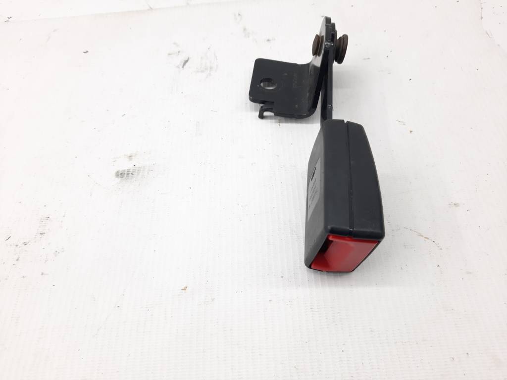 7 series Замок ременя безпеки задній лівий BMW 7 2012 72117220857 BMW 7 2