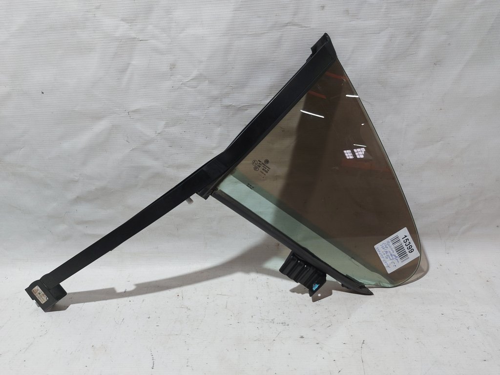 Passat cc Форточка двери задней левой Volkswagen Passat CC 2009-2017 3C8839613H Volkswagen Passat CC 11