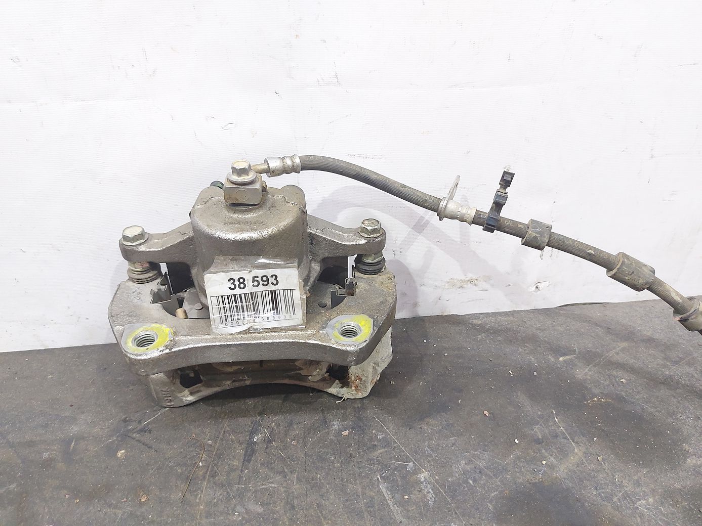 Malibu Супорт гальмівний передній лівий Chevrolet Malibu 2016-2021 13507535 Chevrolet Malibu 6