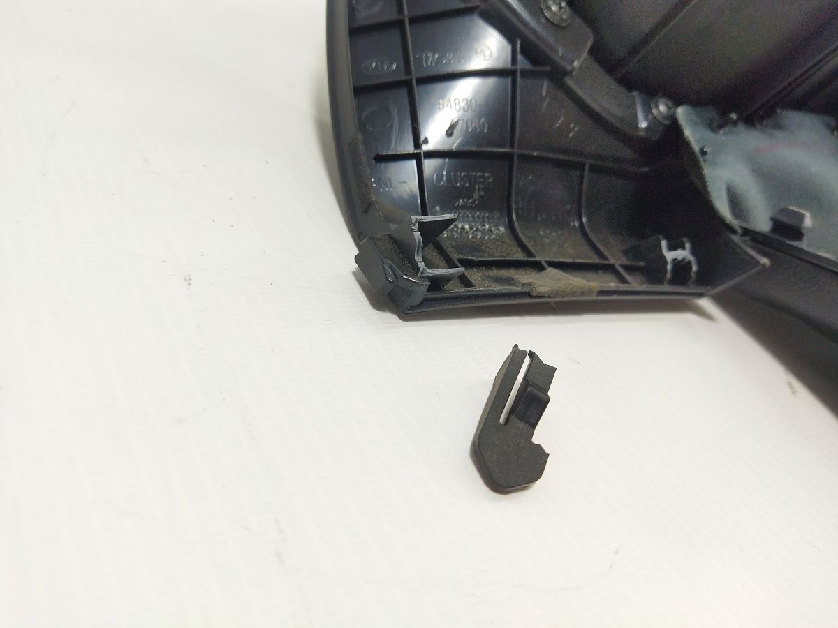 Forte Накладка панелі приладів (зламане кріплення) Kia Forte 2014-2016 84830A7000WK Kia Forte 10