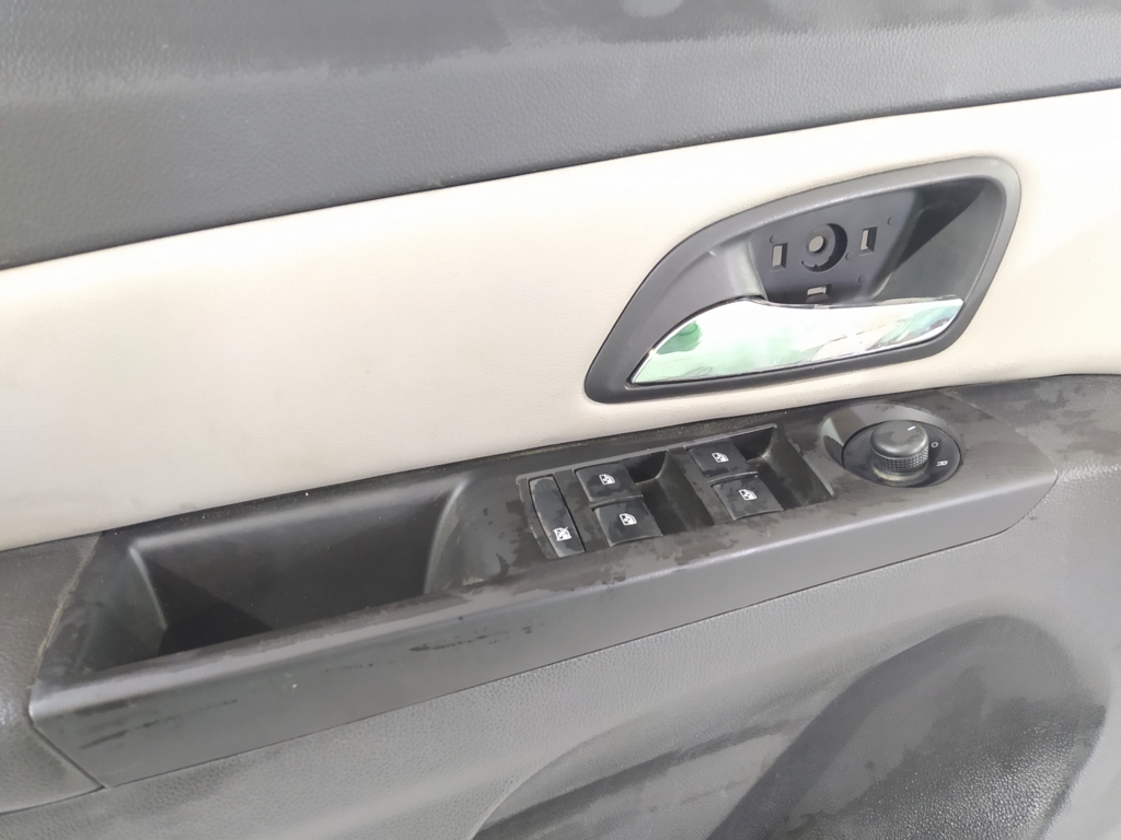 Cruze Карта двери передней левой Chevrolet Cruze 2011-2014 95319512 Chevrolet Cruze 4