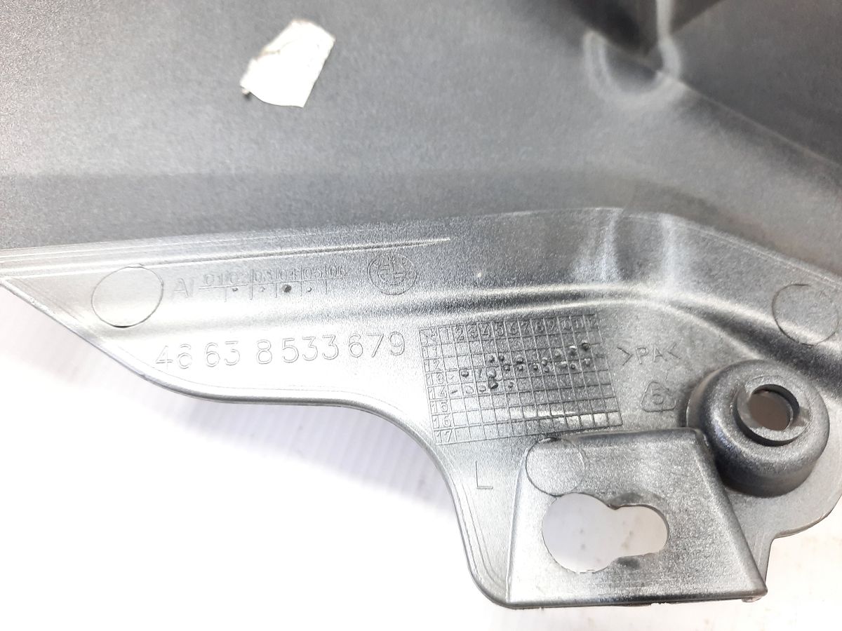 R 1200 Обшивка бензобака ліва BMW R 1200 2014 46638536971 BMW R 1200 6