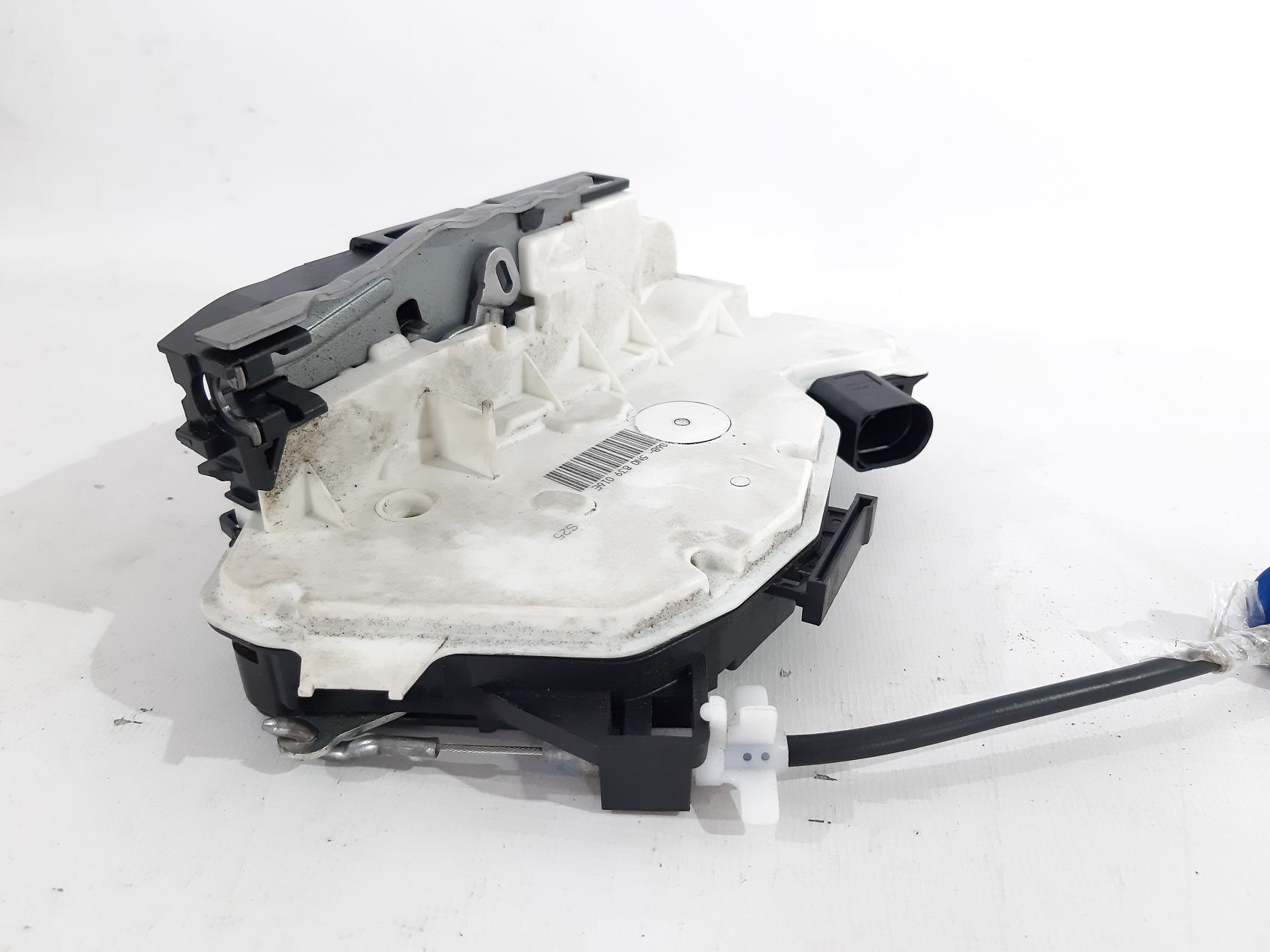 Passat cc Замок двери задней правой Volkswagen Passat CC 2009-2012 5N0839016E Volkswagen Passat CC 2