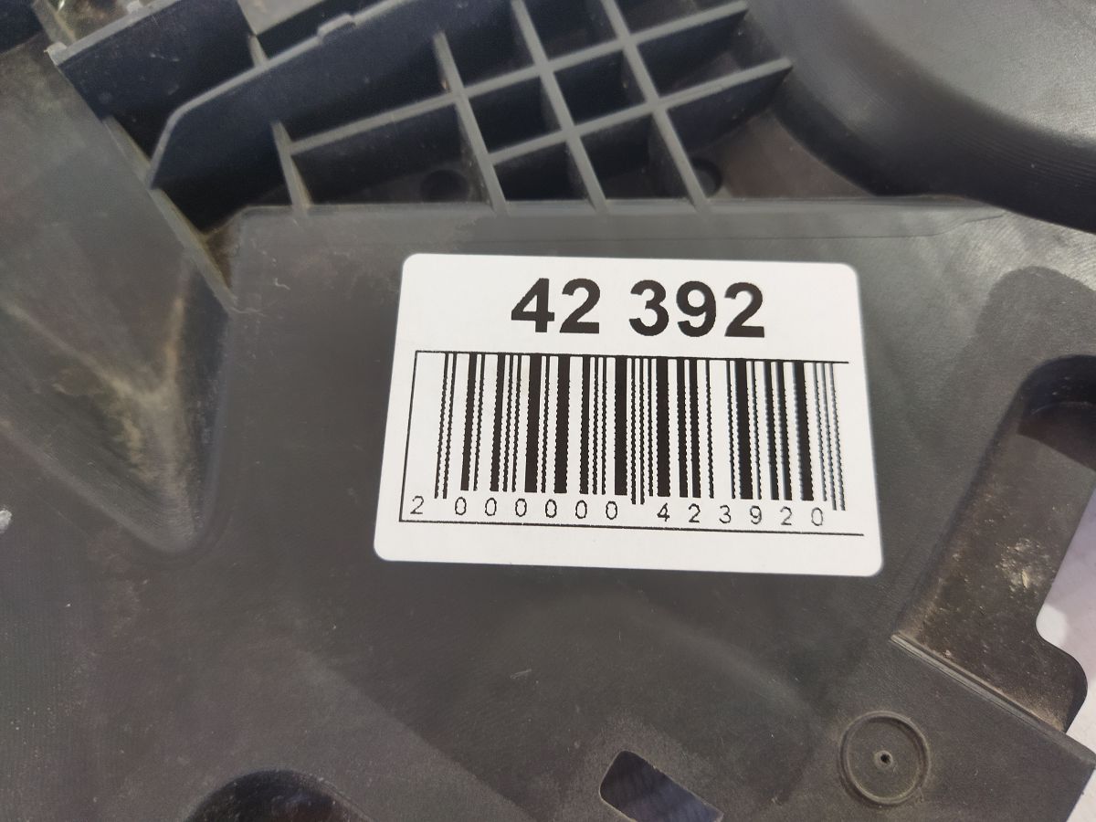 Fortwo Кріплення переднього бампера ліве Smart Fortwo 2008-2016 6447000 Smart Fortwo 5