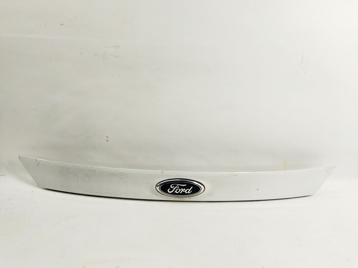 Focus Накладка крышки багажника Ford Focus 2011-2014 CV6Z5443400AA Ford Focus 1